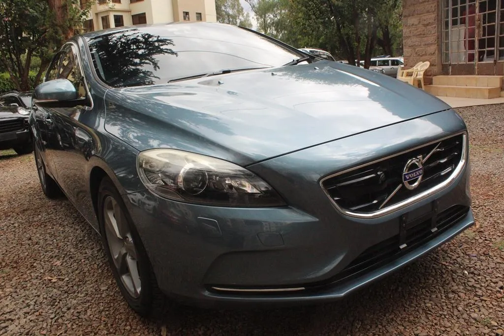 2015 Volvo V40 in Kenya